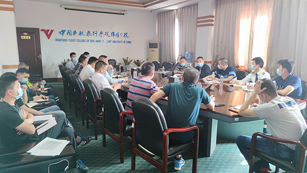 1647848690120734.jpeg 提前謀劃 周密部署 綿陽機場圓滿完成校飛保障1.jpeg